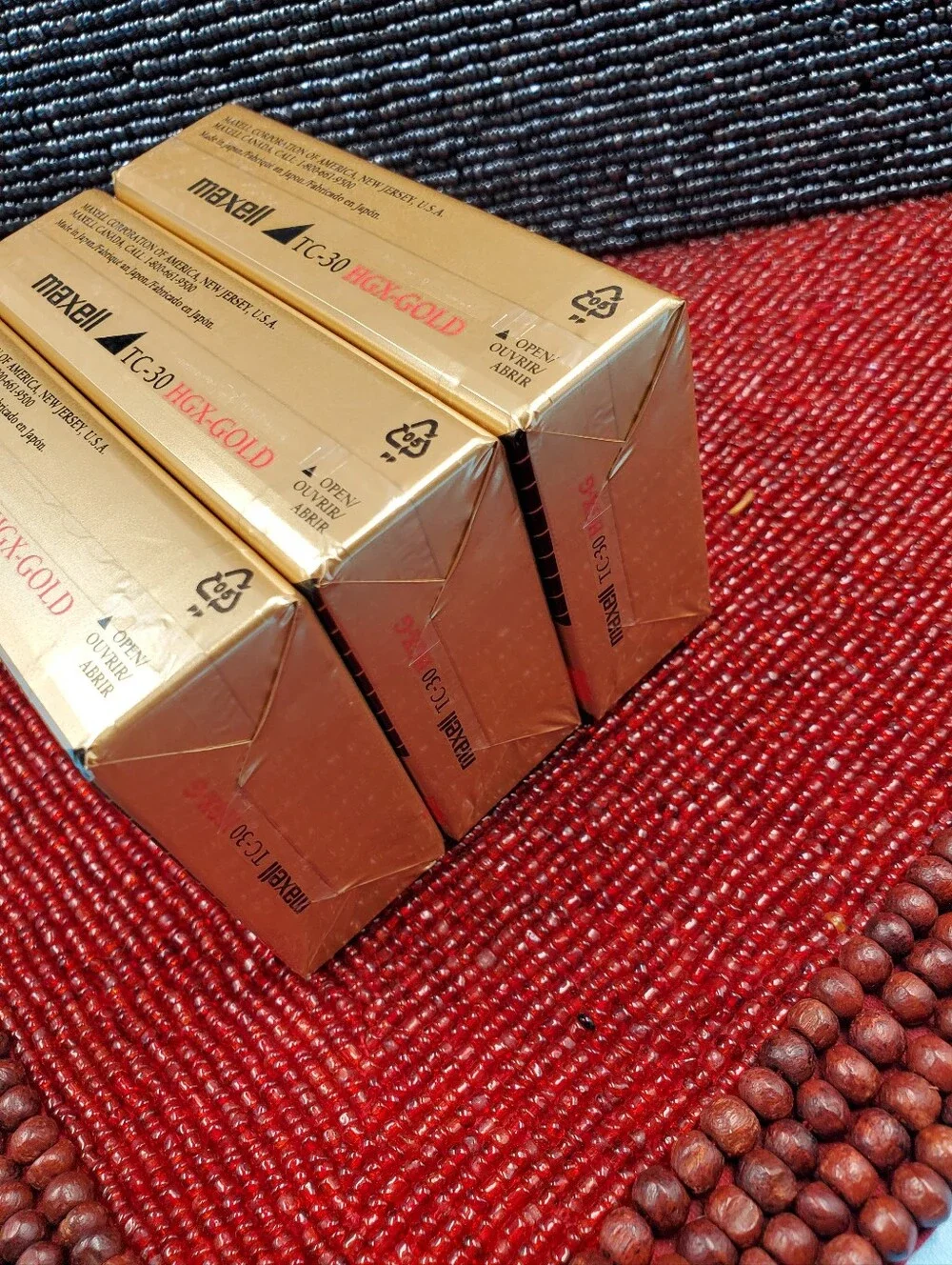 3 Pack Maxell TC-20 Camcorder Tapes HGX-Gold New Sealed w/STORAGE LIBRARY CASE
